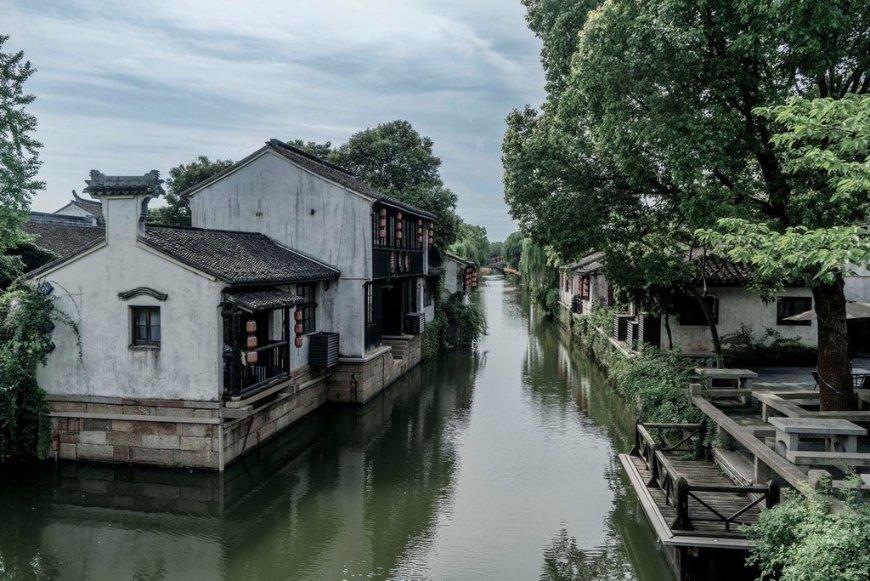 去茅台镇买茅台酒便宜吗？